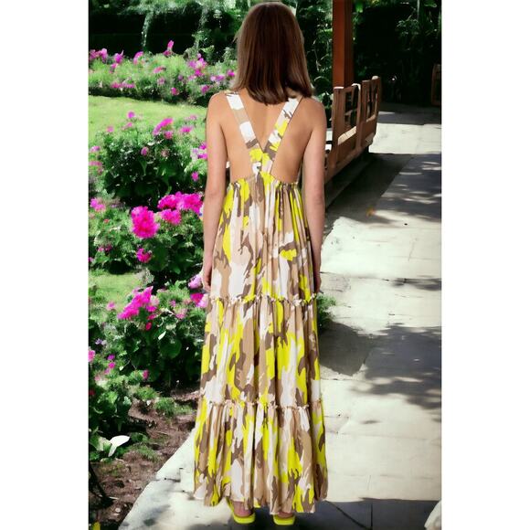 New Le Superbe Electric Camo Dress Multi Beige/White/Yellow Medium MSRP $495 - Picture 2 of 5